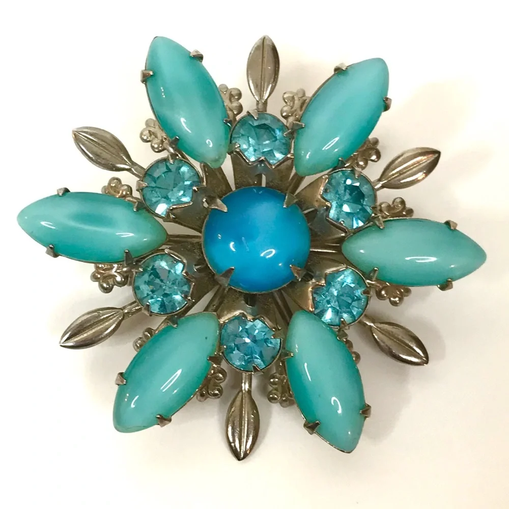 Vintage Brooch Rhinestone Sunburst Blue Silver